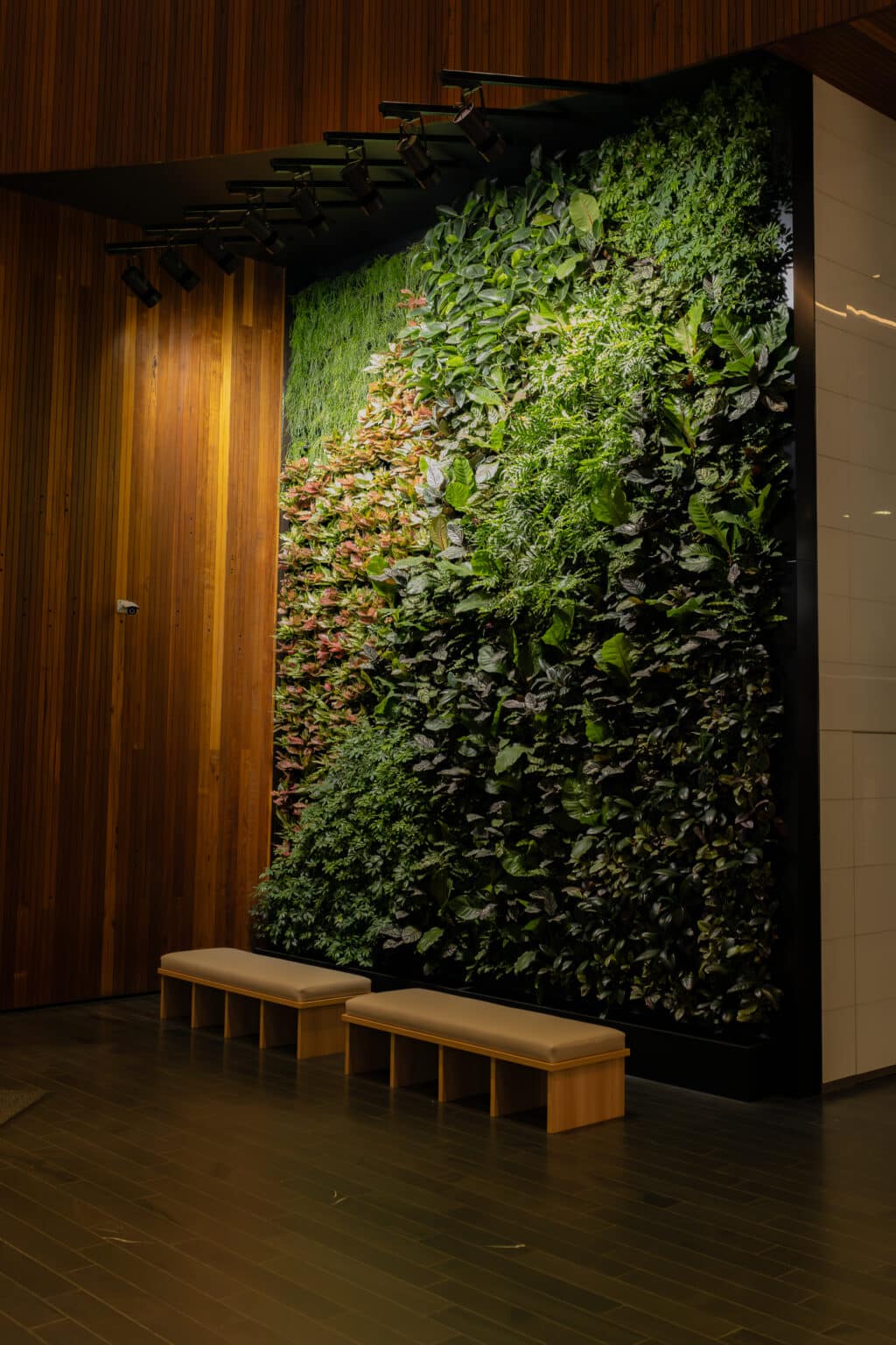 Stunning Green Wall Installation Design For Luxury Penthouses image